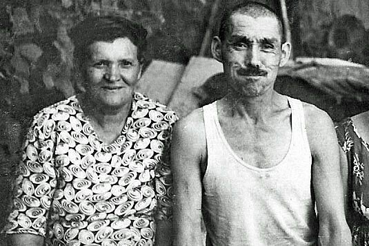 ата-анасы